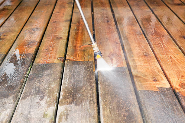 Why Choose Our Certified Pressure Washing Experts for Your Project Needs in Lynchburg, MS?